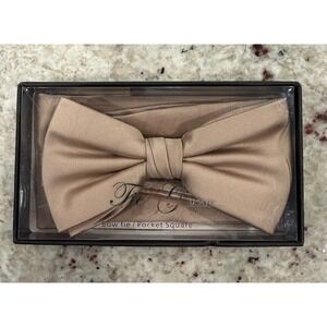 Champagne Bow Tie & Pocket Square Set Formal Wedding